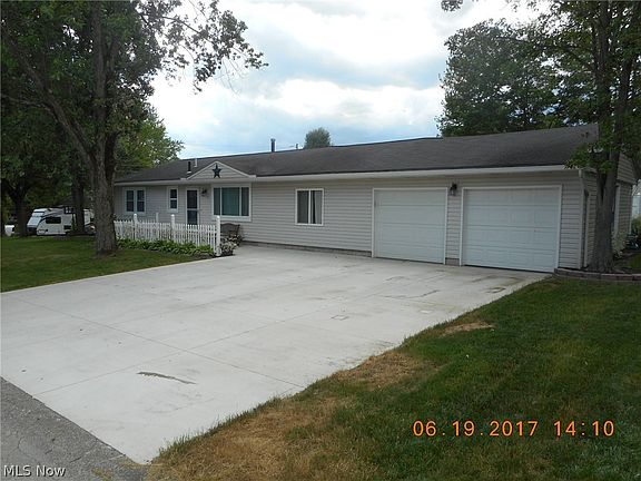 3rd image of 4549 Carroll Ave NW