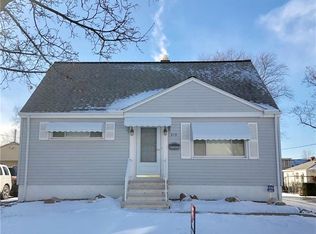 319 Paul St, Bedford, OH 44146