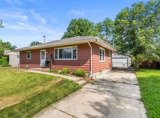 1206 Cole Pl, Urbana, IL 61801