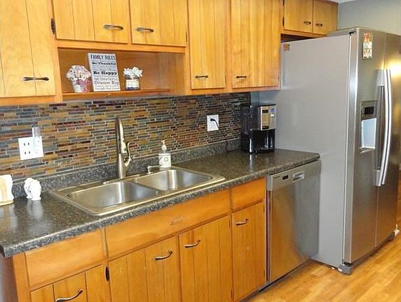 3rd image of 101 S Village Dr