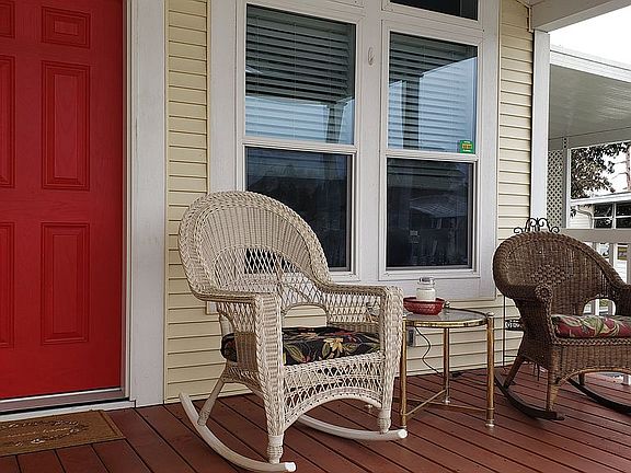 2nd image of 443 Bimini Cay Cir