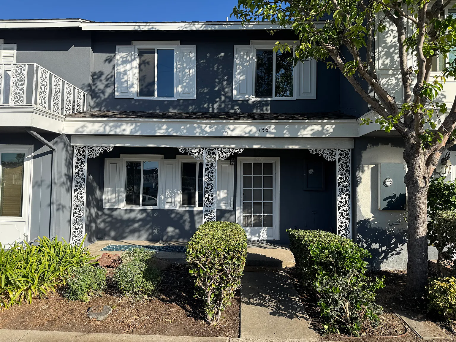 3 bed, 1120 sqft, $4,200 — Photo 1