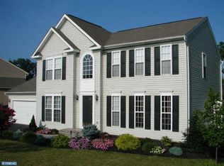 803 Maplewood Dr, Douglassville, PA 19518