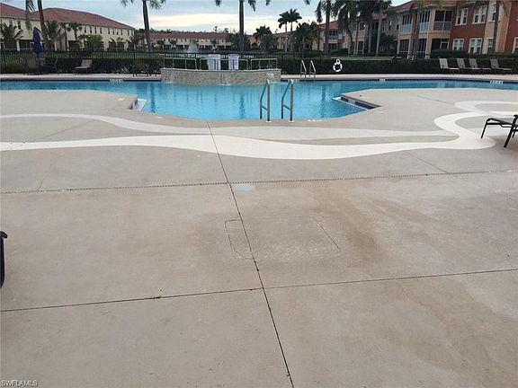 2nd image of 8888 Via Isola Ct