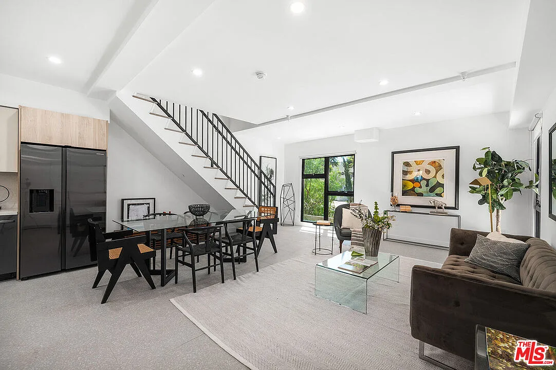 2 bed, 2.5 bath, $5,295 — Photo 3