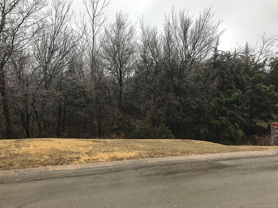 1st image of 1952 Coventry Ln