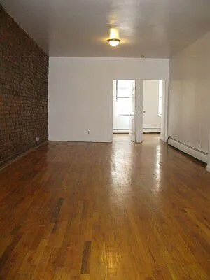 Rented by Tower Brokerage | media 28