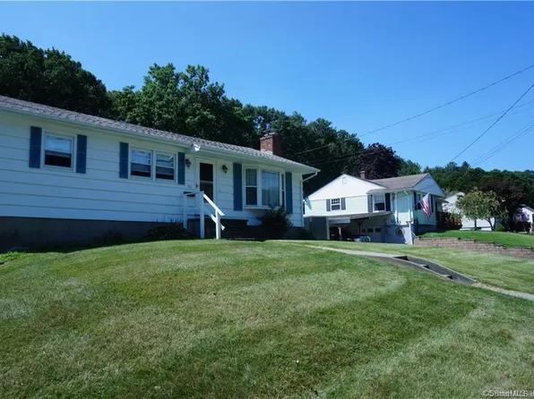 111 Park Ave Extension, Montville, CT 06382