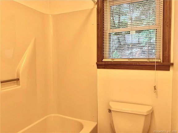 4th image of 80 N Cliff St #B