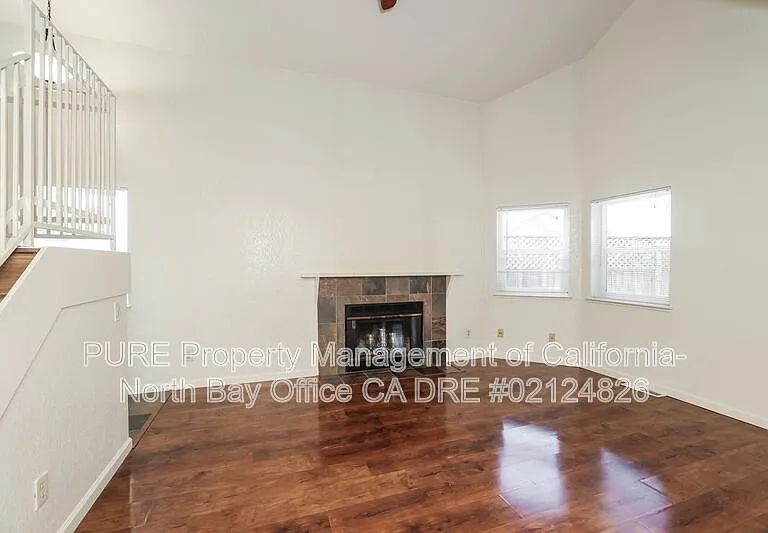 3465 Walnut Grove St — Photo 5