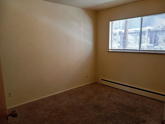 1250 Elder Ave. #1 - left bedroom