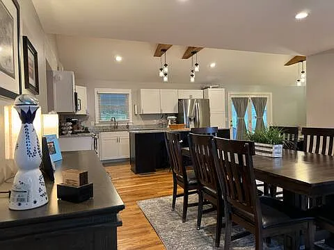 101 Connie Dr — Photo 3