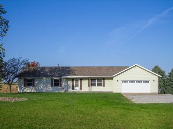 1209 N Highway T15, Knoxville, IA 50138