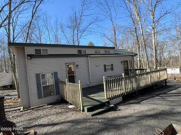 2nd image of 165 Beaver Ln