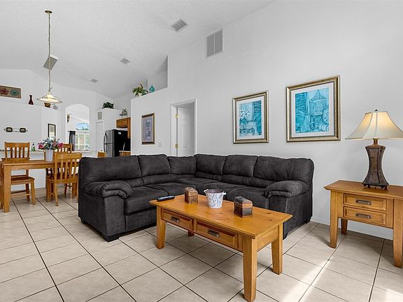 3rd image of 161 Castaway Beach Way #Id1248379p