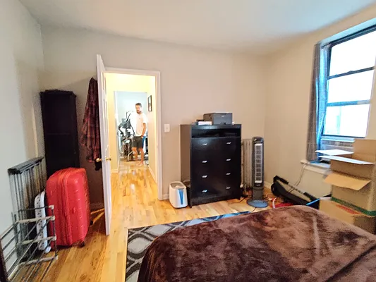 Rented by Signature Property Realty | media 20