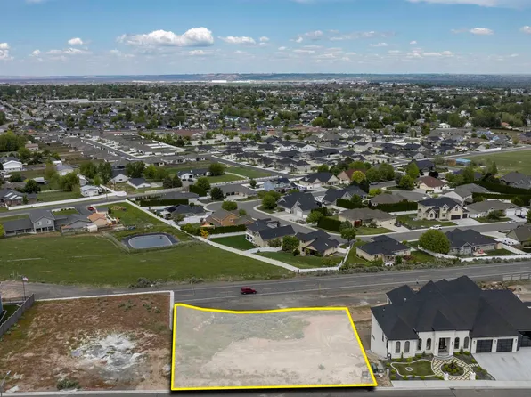 5420 Hershey Ln W, West Richland, WA 99353