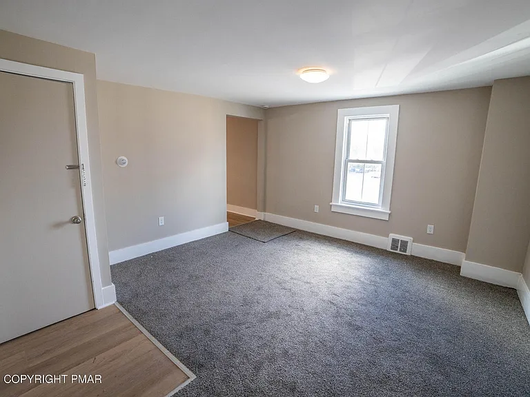 811 Monroe St #1 — Photo 4