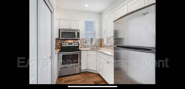 1419 Coal Ave SW #STUDIO — Photo 5