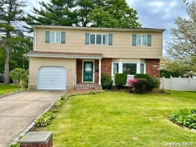 188 W 7th Street, Deer Park, NY, 11729