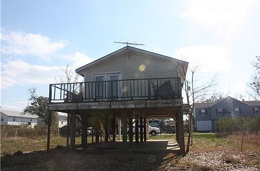 2nd image of 4076 Cardinal St