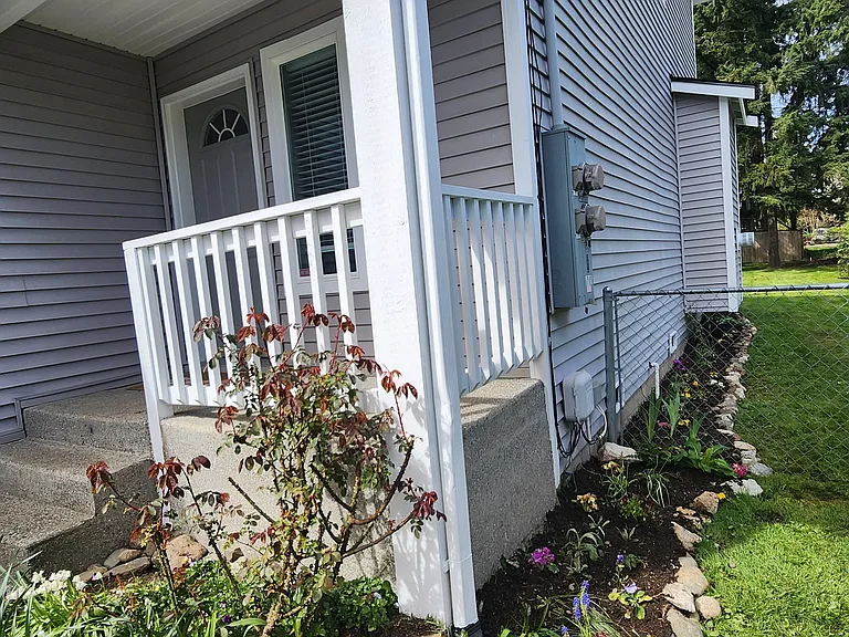 Front entrance 1