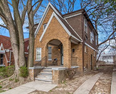 8100 Robson St, Detroit, MI, 48228