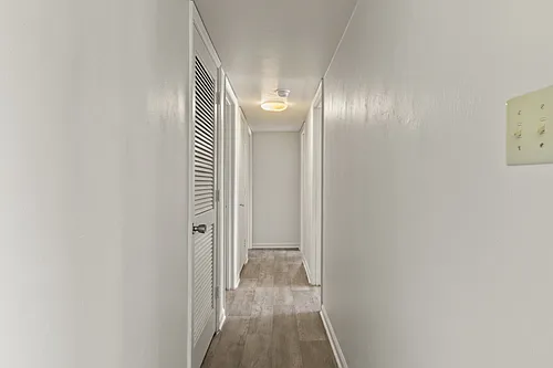 Oak Park Apartments Photo 1 Oak Park Apartments Photo 1