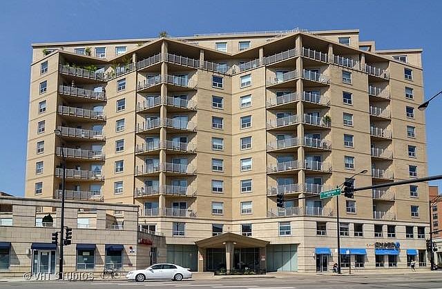 Buena Pointe Condominiums