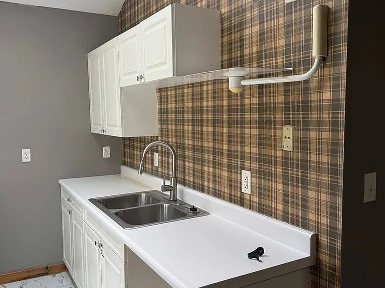 624 N Broad St — Photo 5