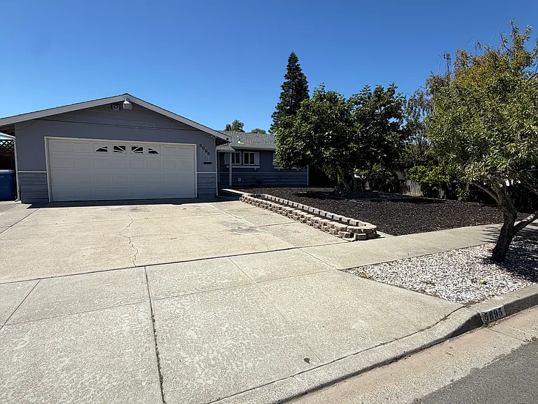5895 Moores Ave — Photo 21