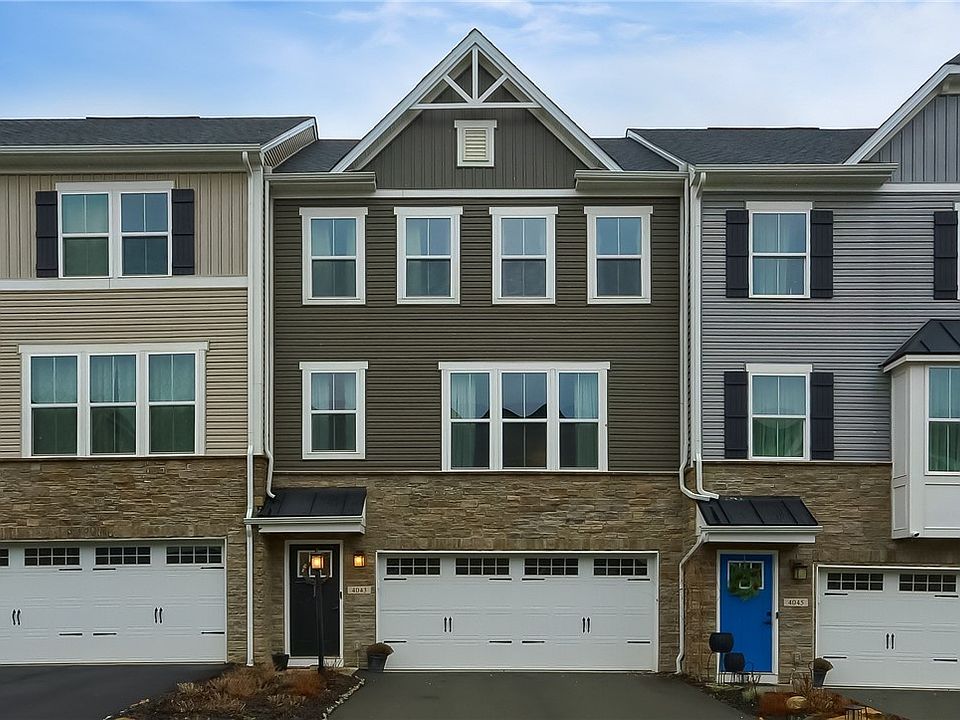 1st image of 4043 Crown Dr