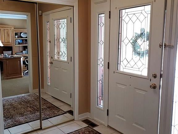 5th image of 7 Cabernet Cir