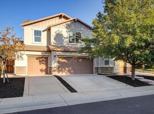 9755 Collie Way, Elk Grove, CA 95757