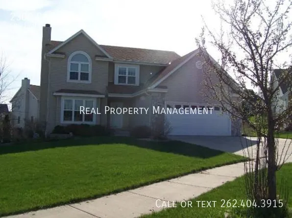 2300 Benjamin Ct, Waukesha, WI 53188