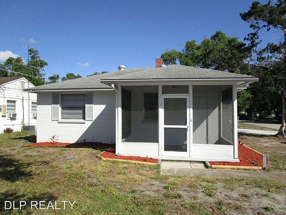 4th image of 542 Martha Dr