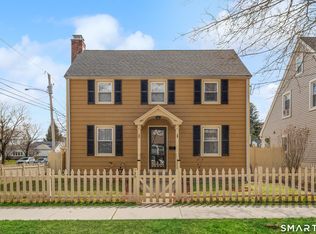 135 Laurel Place, Bridgeport, CT 06604