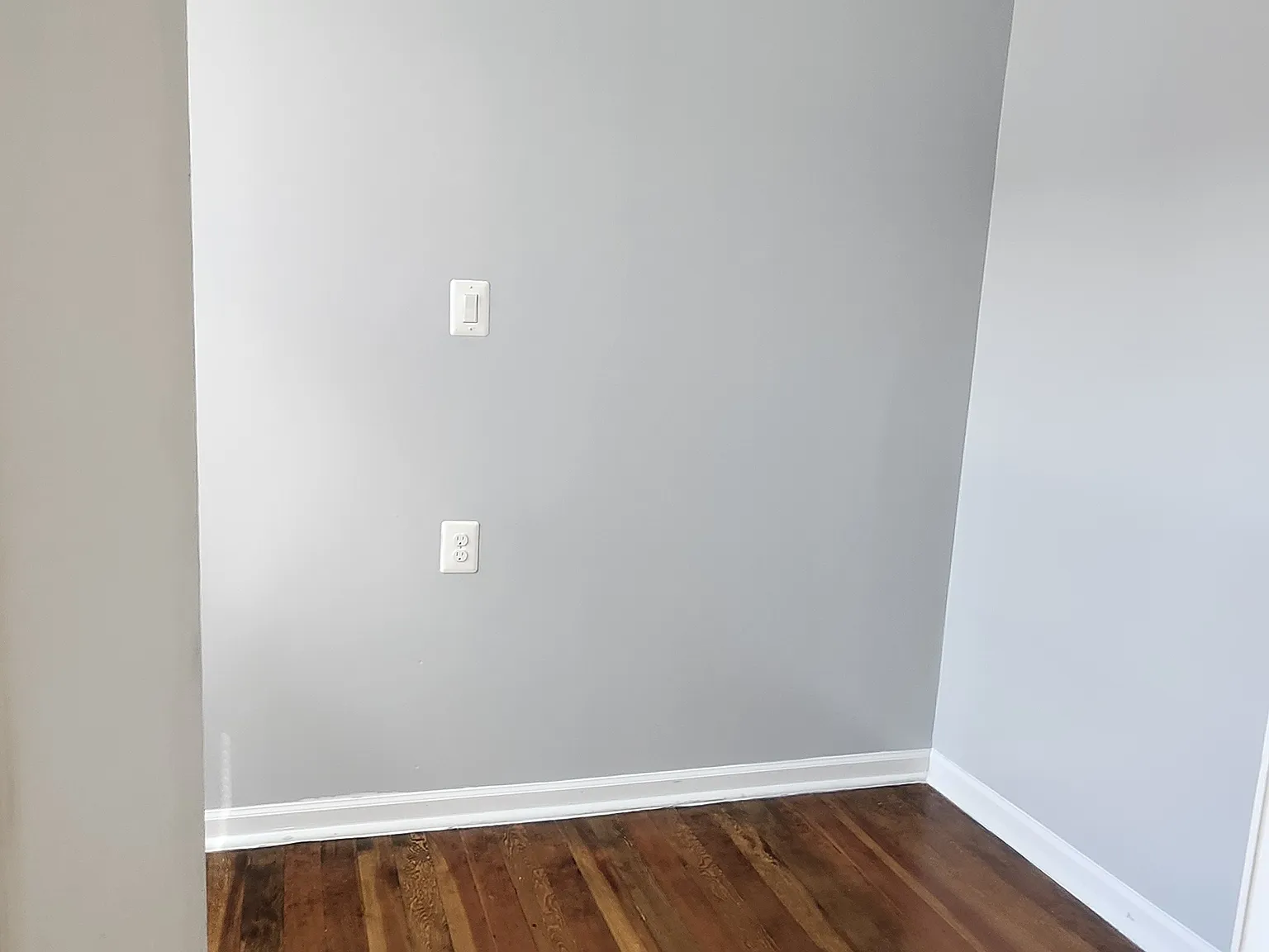 3 bed, 1200 sqft, $1,300 — Photo 3