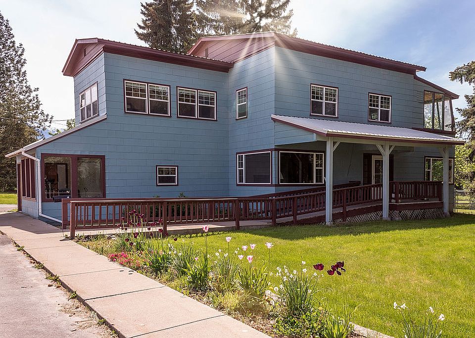 2 apartment units