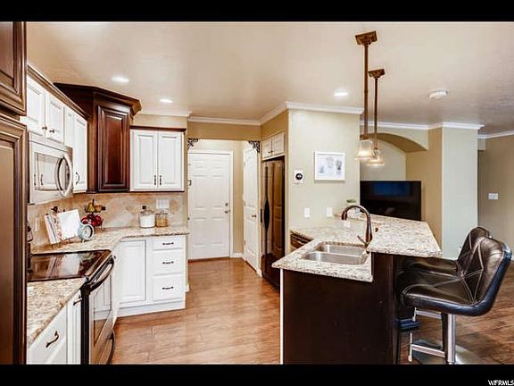 3rd image of 1315 N Lily Pad Dr