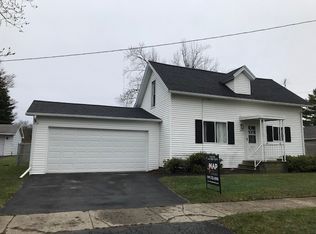 823 Clyde St, Owosso, MI 48867