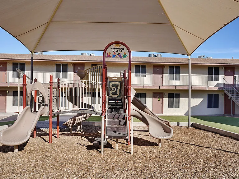 Windrose Villas Apartments — Photo 17