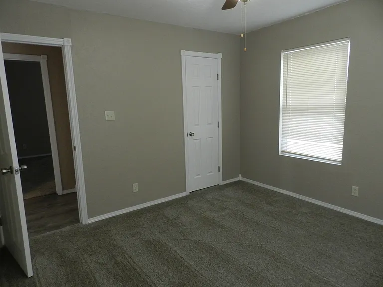 1515 NW Euclid Ave — Photo 8