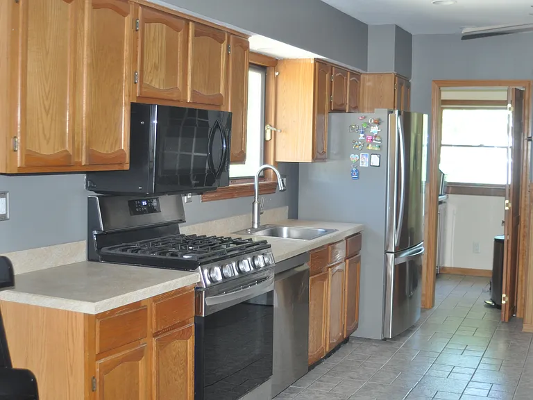 59 Burnside Ave #2 — Photo 8