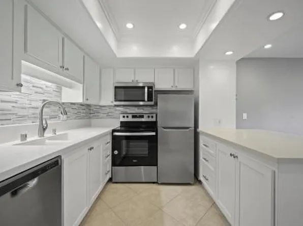 27725 Mountain Meadow Rd, Escondido, CA 92026