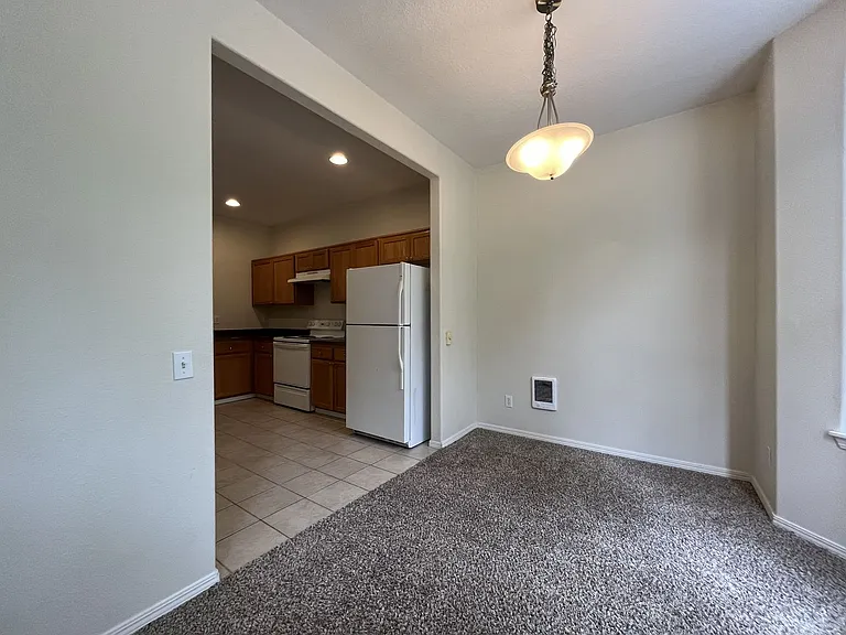 149 NE 75th Ave — Photo 15