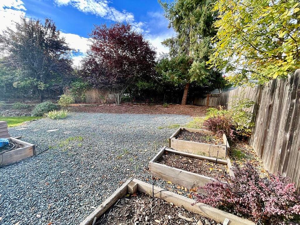 145 Taylor St, Talent, OR 97540 Zillow