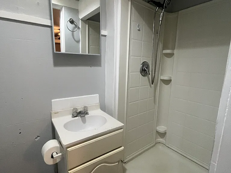 54 E Mechanic St #4 — Photo 11