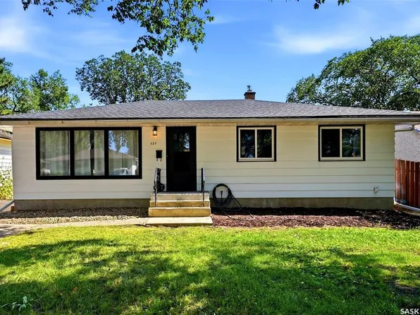 137 Garnet STREET, Regina, SK S4R 3R9