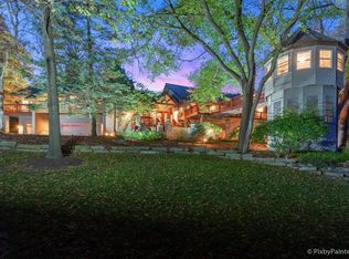 5 Fernwood Dr, Barrington, IL 60010